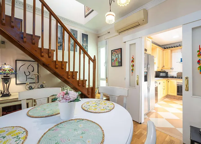 Lejlighed Charming Duplex Penthouse In Historic Center Málaga